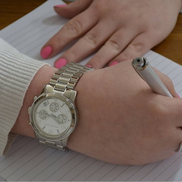 Michael Kors Runway Silver-Tone Watch - Picture 9 of 10